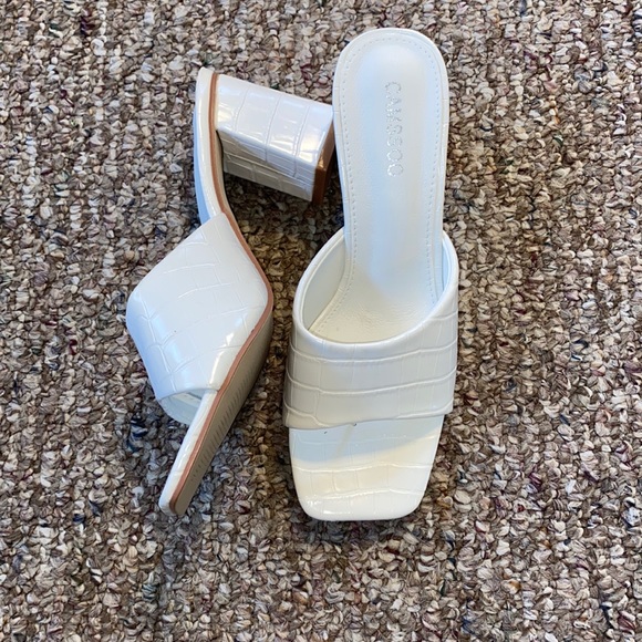 Amazon Shoes - White open toed heels